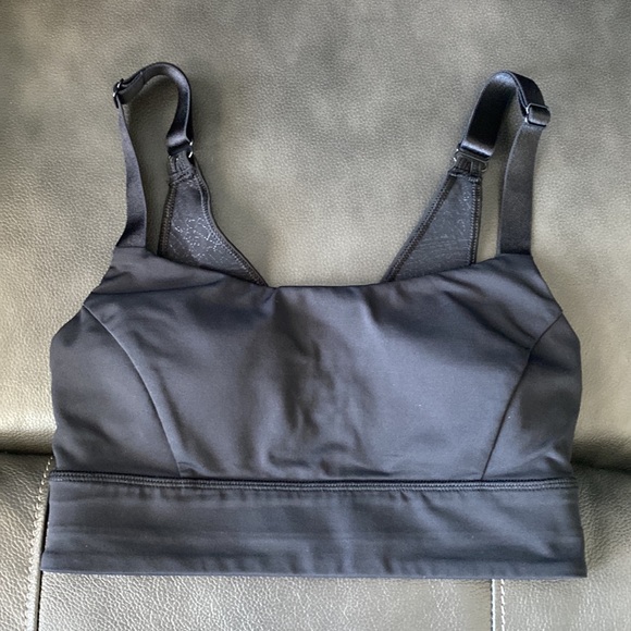 Lululemon Sports Bra size 4 - Picture 2 of 2